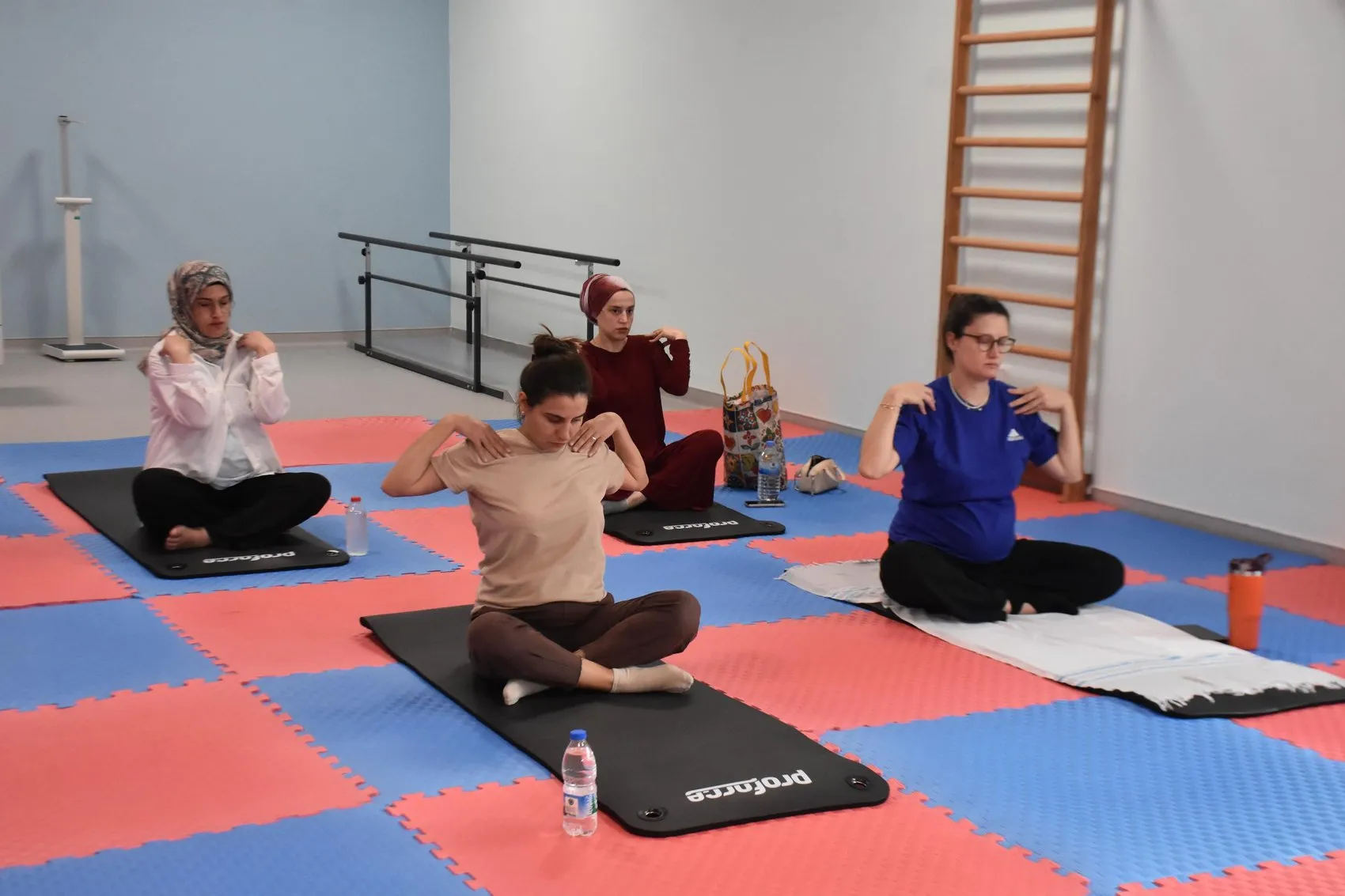 İzmir’de anne adayları için özel doğuma hazırlık dönemi başladı