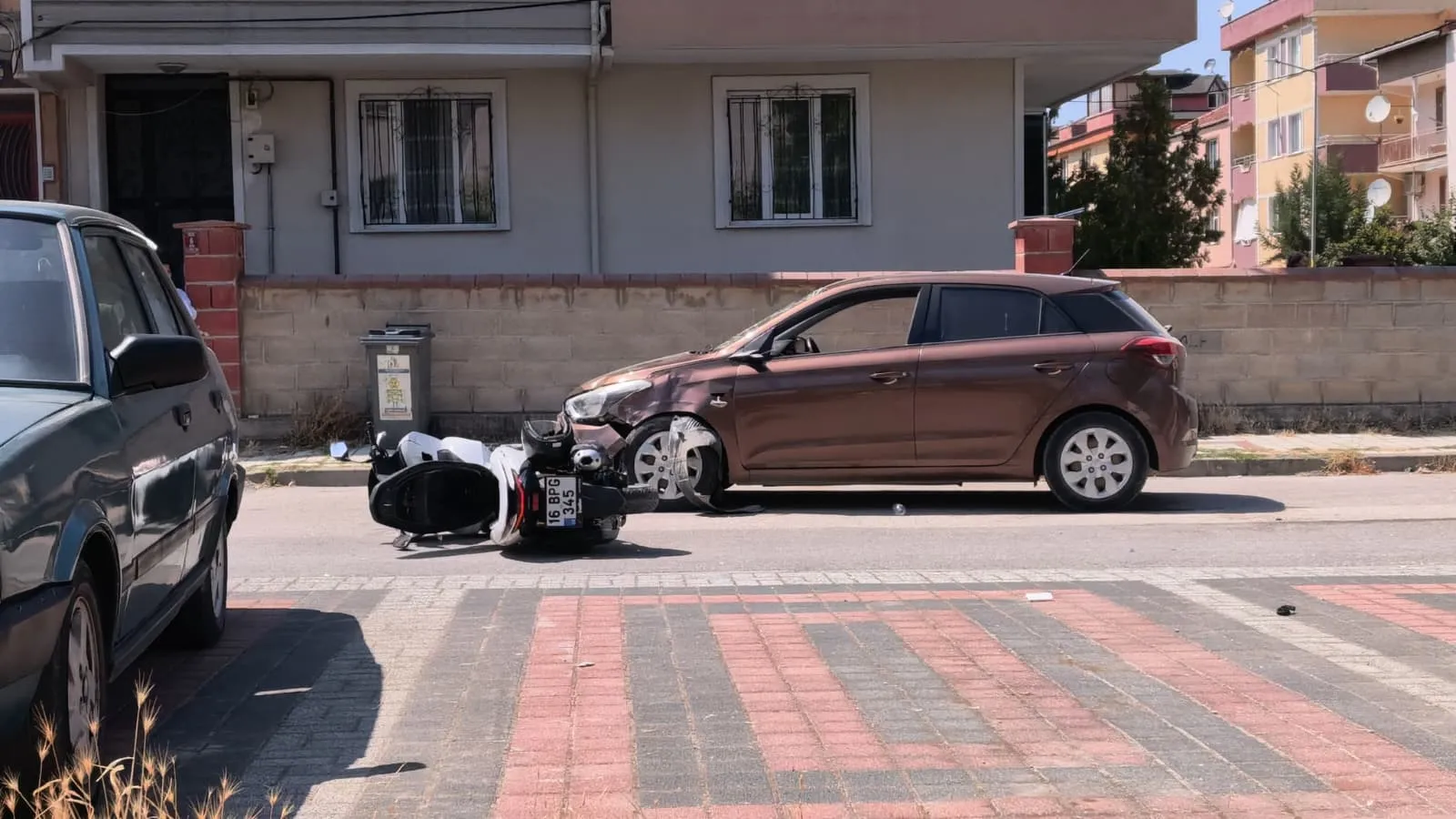 İnegöl'de dikkatsizlik üç kişiyi hastanelik etti