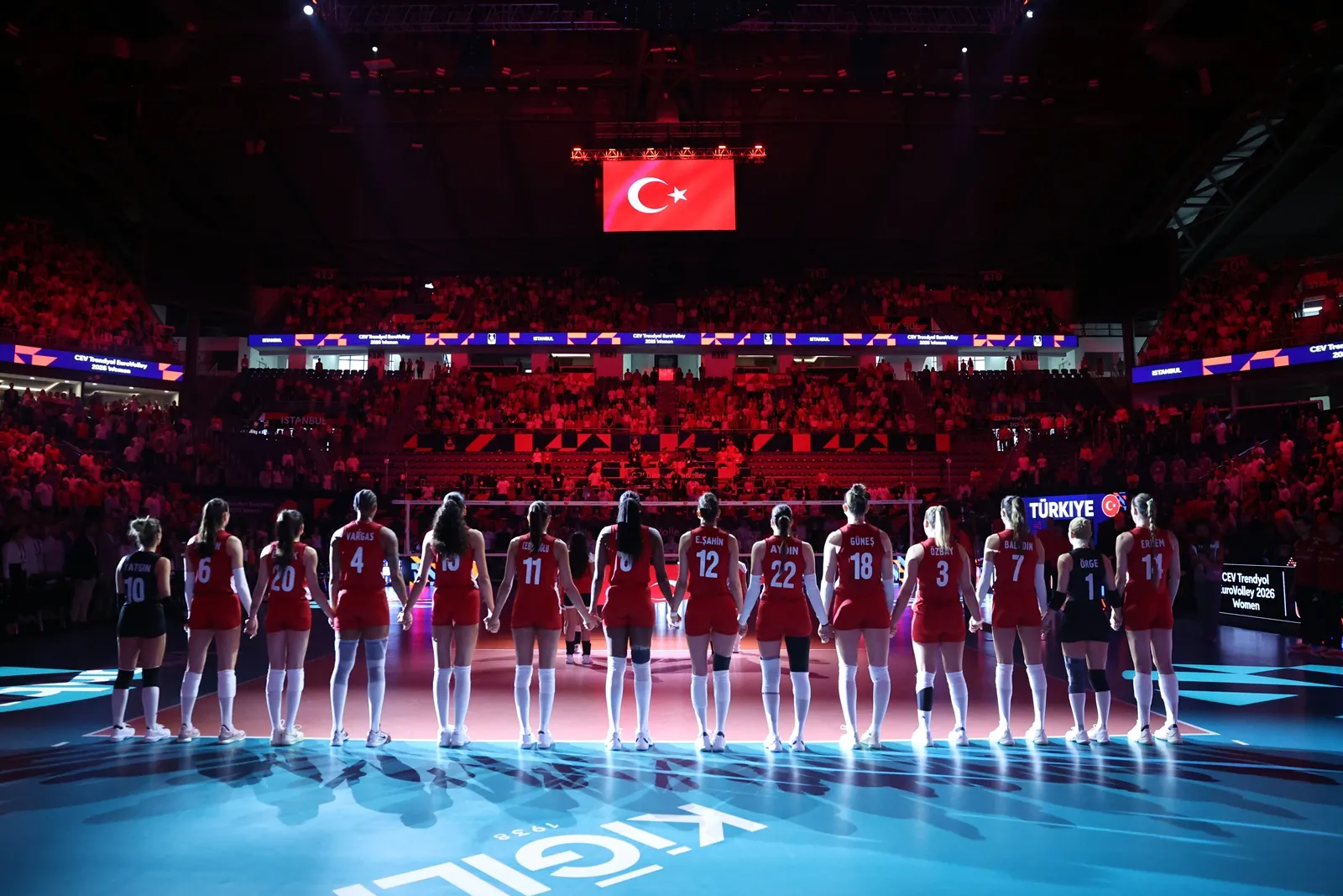 Sultanlar sahasında Macaristan'ı geçti, grupta kayıpsız devam ediyor