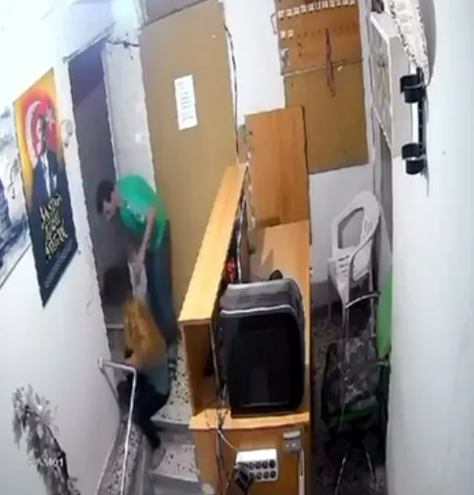 Adana'da kadına şiddet görüntüleri dehşete düşürdü