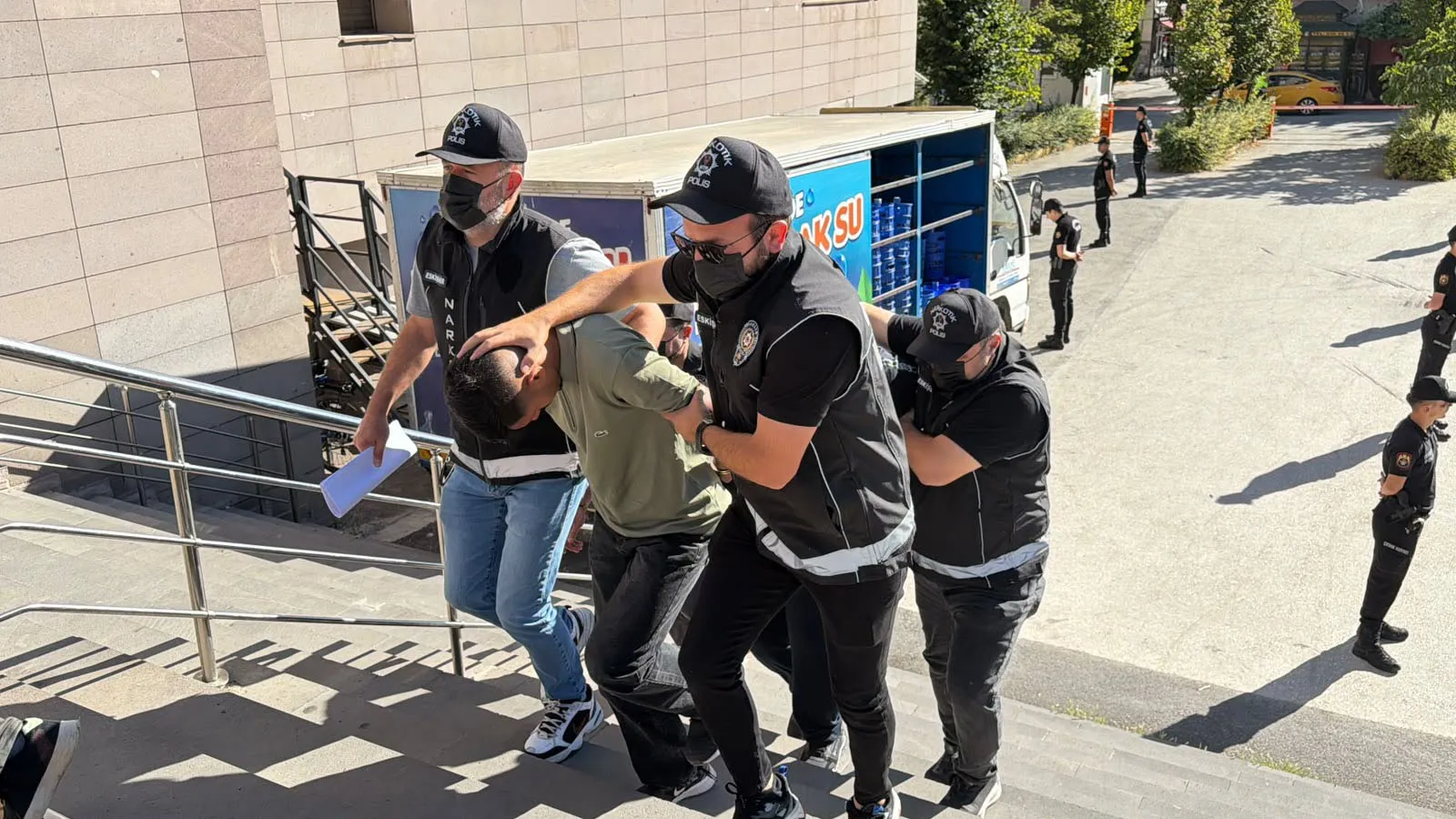 Eskişehir'de dev hap operasyonu 147 bin hapla 9 gözaltı