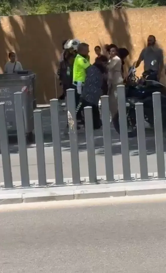 Niğde caddesinde iki kadının kavgasına polis müdahalesi