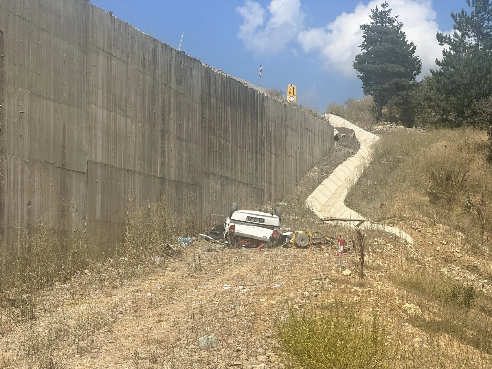 Kastamonu yolunda aile faciası 15 metre yükseklikten uçtu