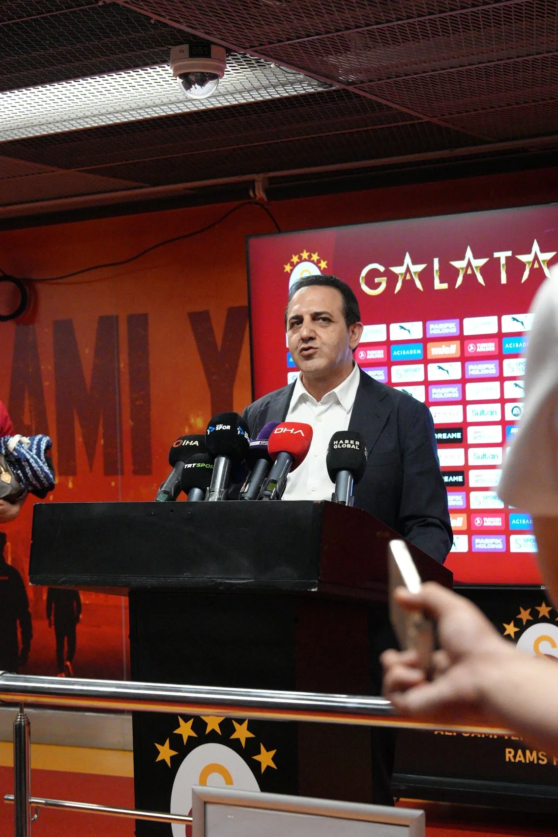 Galatasaray yönetiminden transfer mesajı Son sözü henüz söylemedik