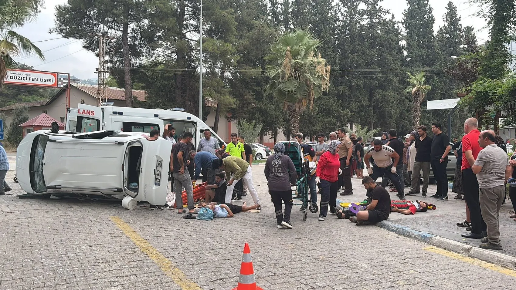Düziçi’nde kavşak kazası 5 kişi yaralandı