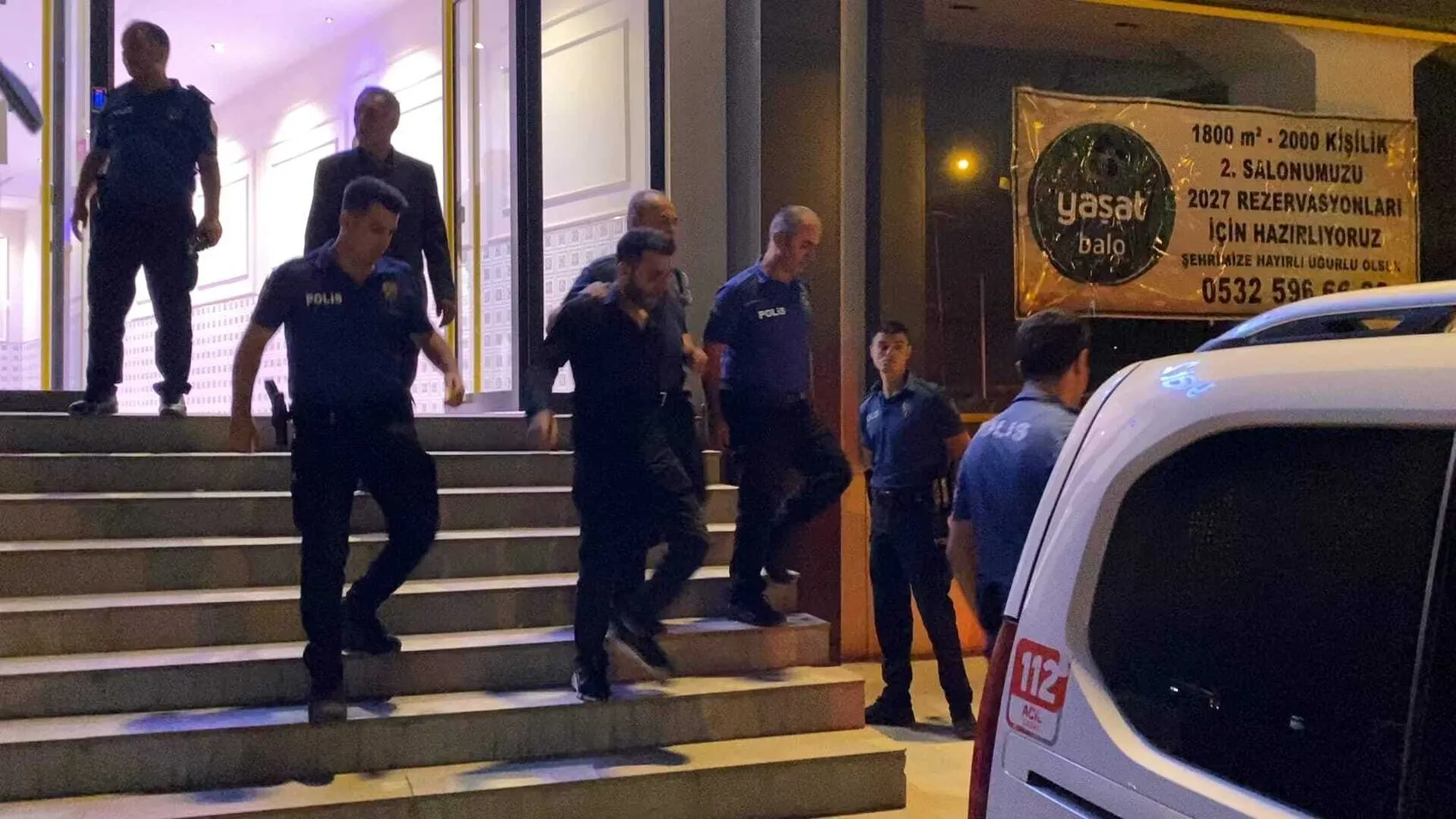 İnegöl’de düğün eğlencesi kana bulandı