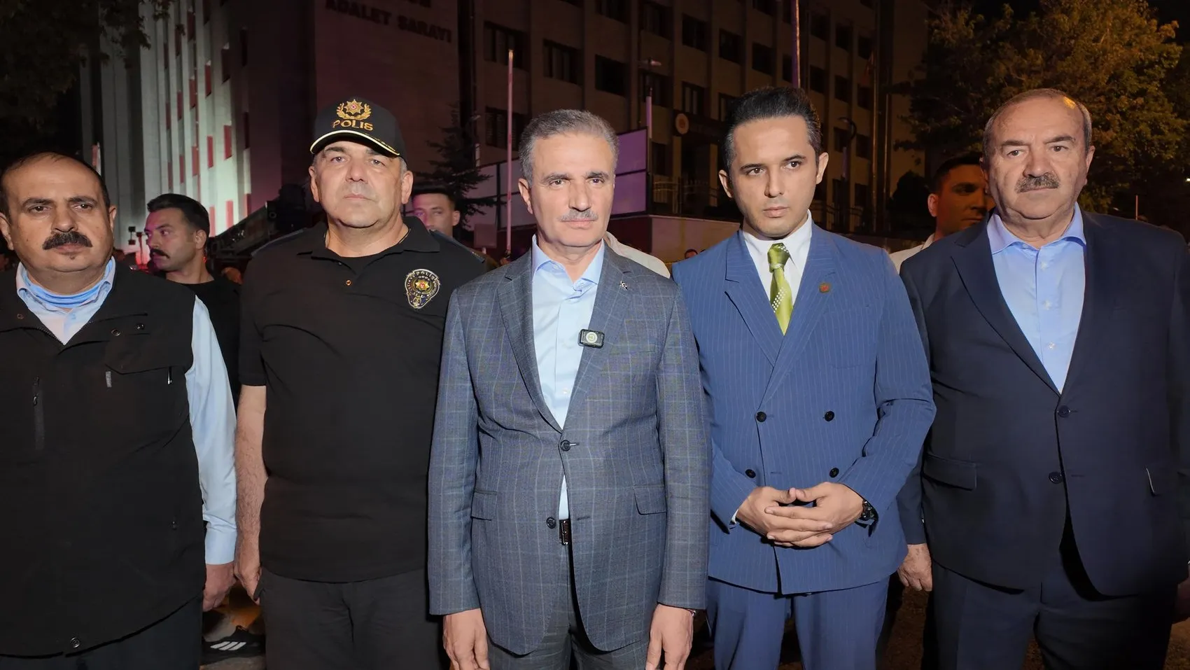 Erzurum Adliyesinde arşiv bölümünde yangın paniği yaşandı