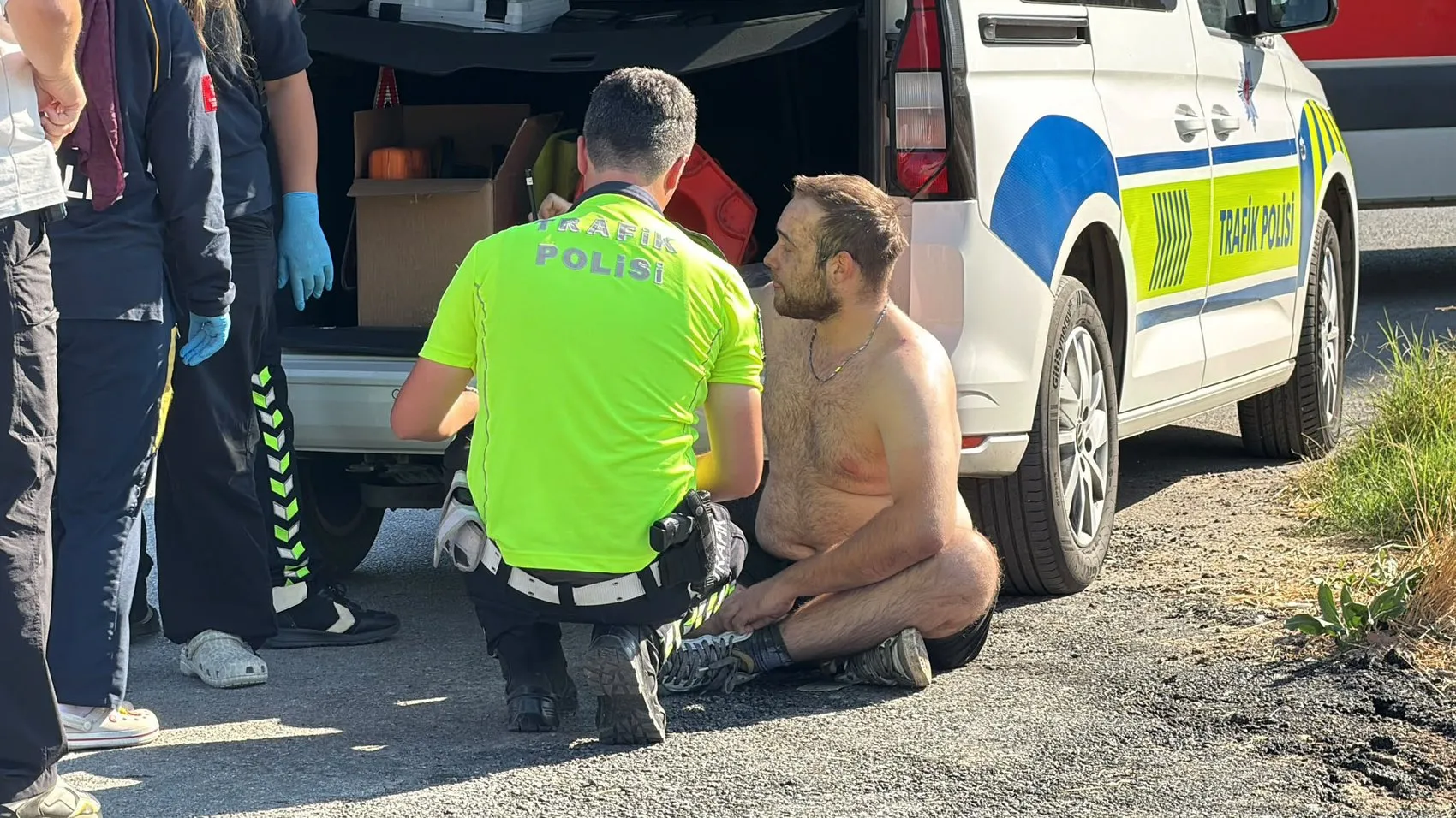 Kütahya’da kontrolden çıkan otomobil su kanalına uçtu