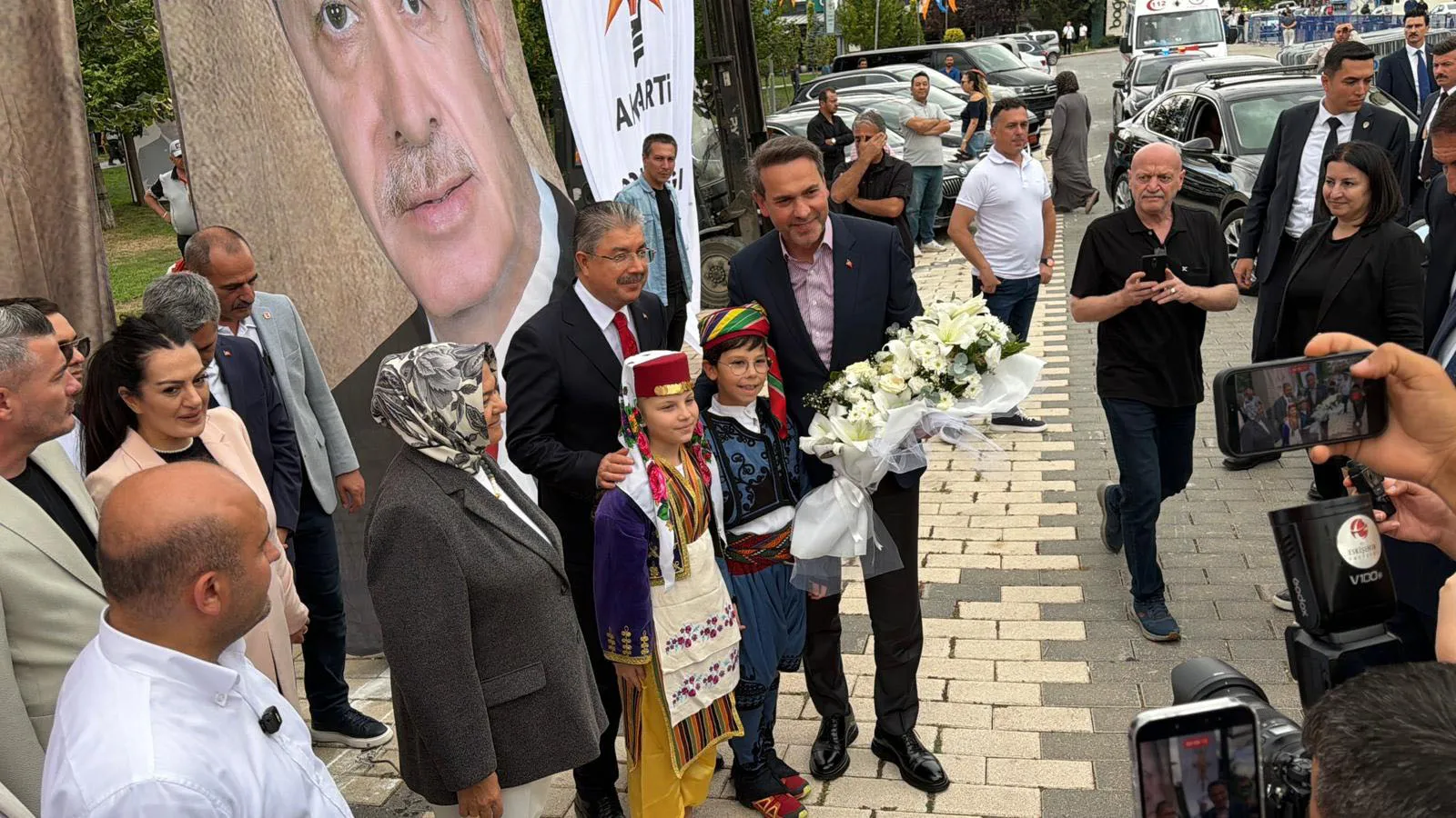 Bakan Bayraktar'dan enerji hamlesi: Türkiye nükleer lige giriş yapmaya hazırlanıyor