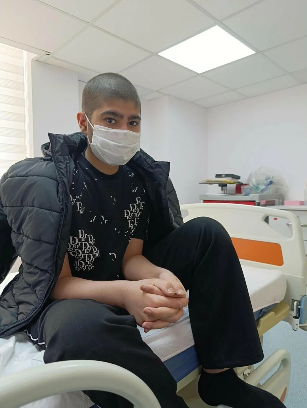 15 Yaşındaki Şehmus’a Ablasından İkinci Şans Yüzde 100 Uyumlu İlik Nakliyle Lösemiyi Yendi