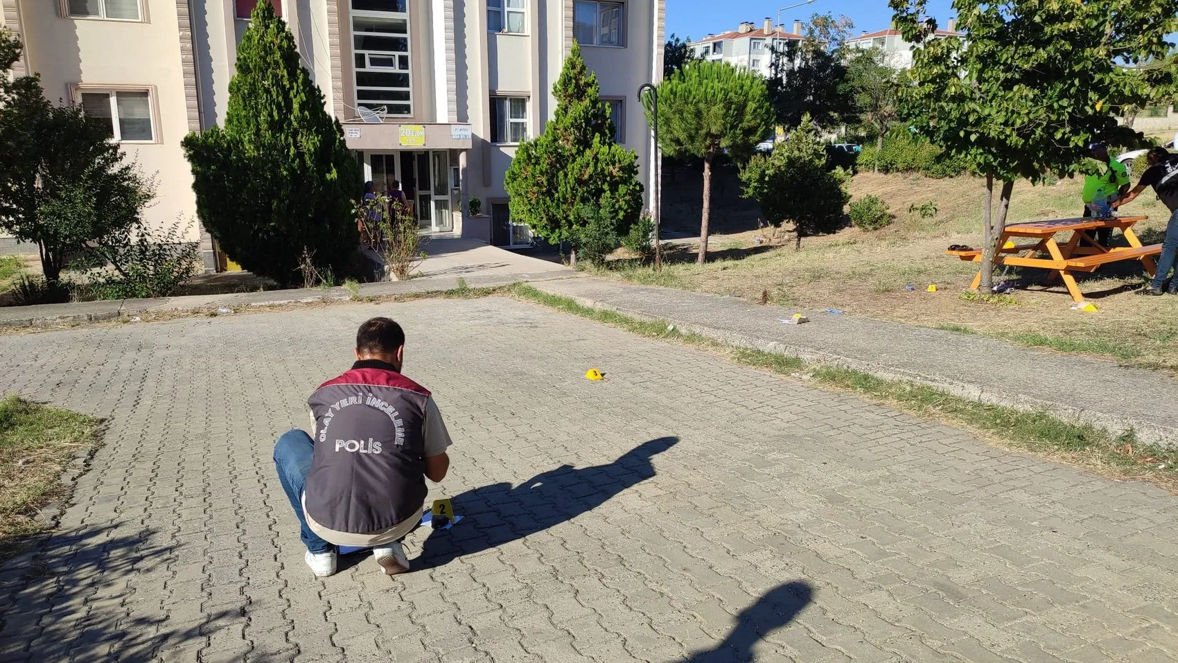Komşusunu vuran eski polis cezaevine gönderildi