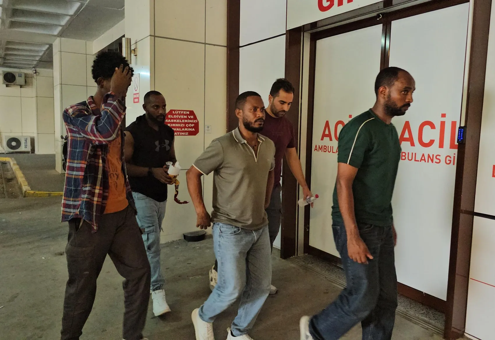 Minibüste 19 Etiyopyalı göçmen yakalandı, sürücü gözaltında
