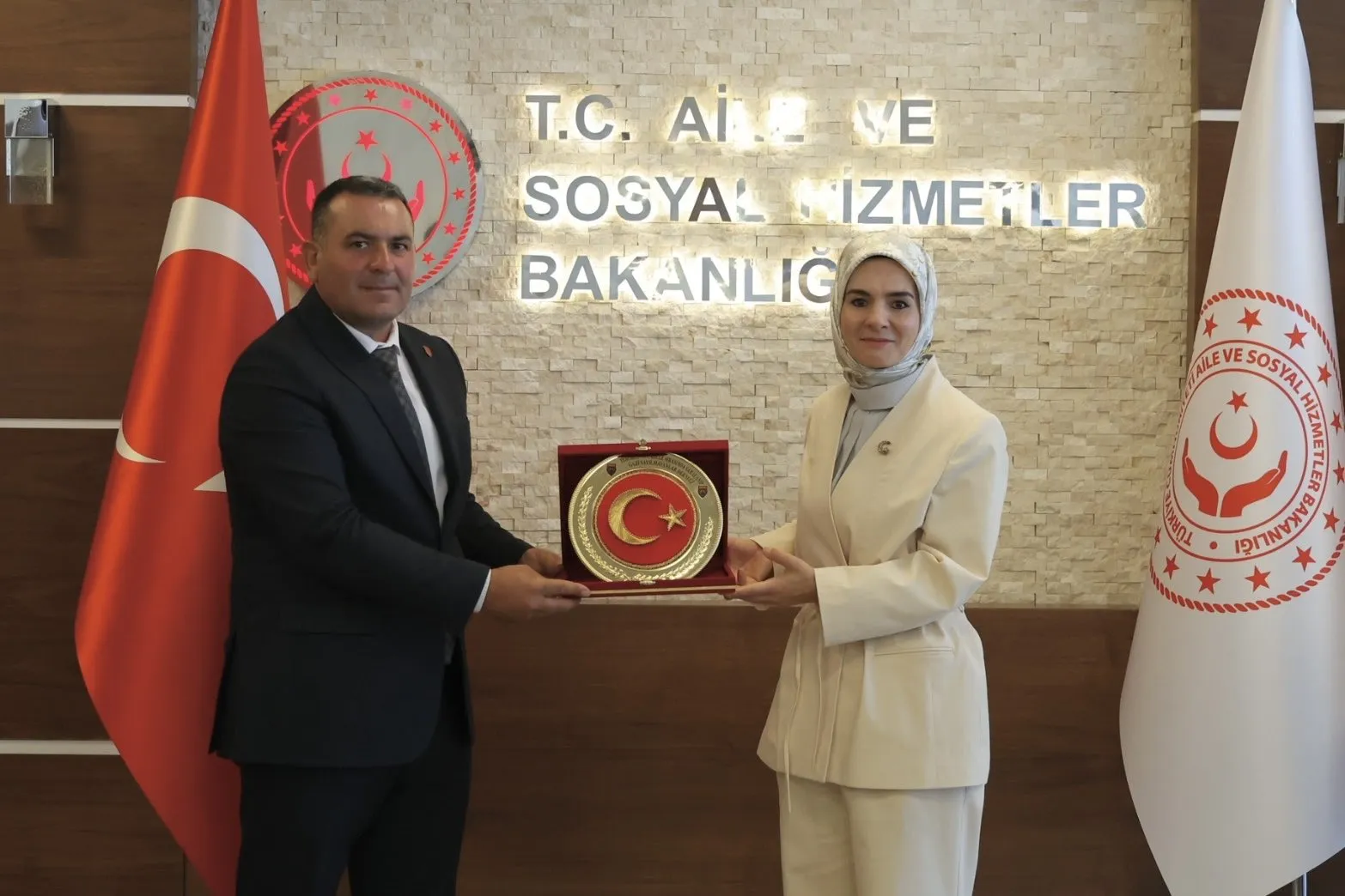 Terörle mücadelede yaralananlar için gazilik hakları resmileşti