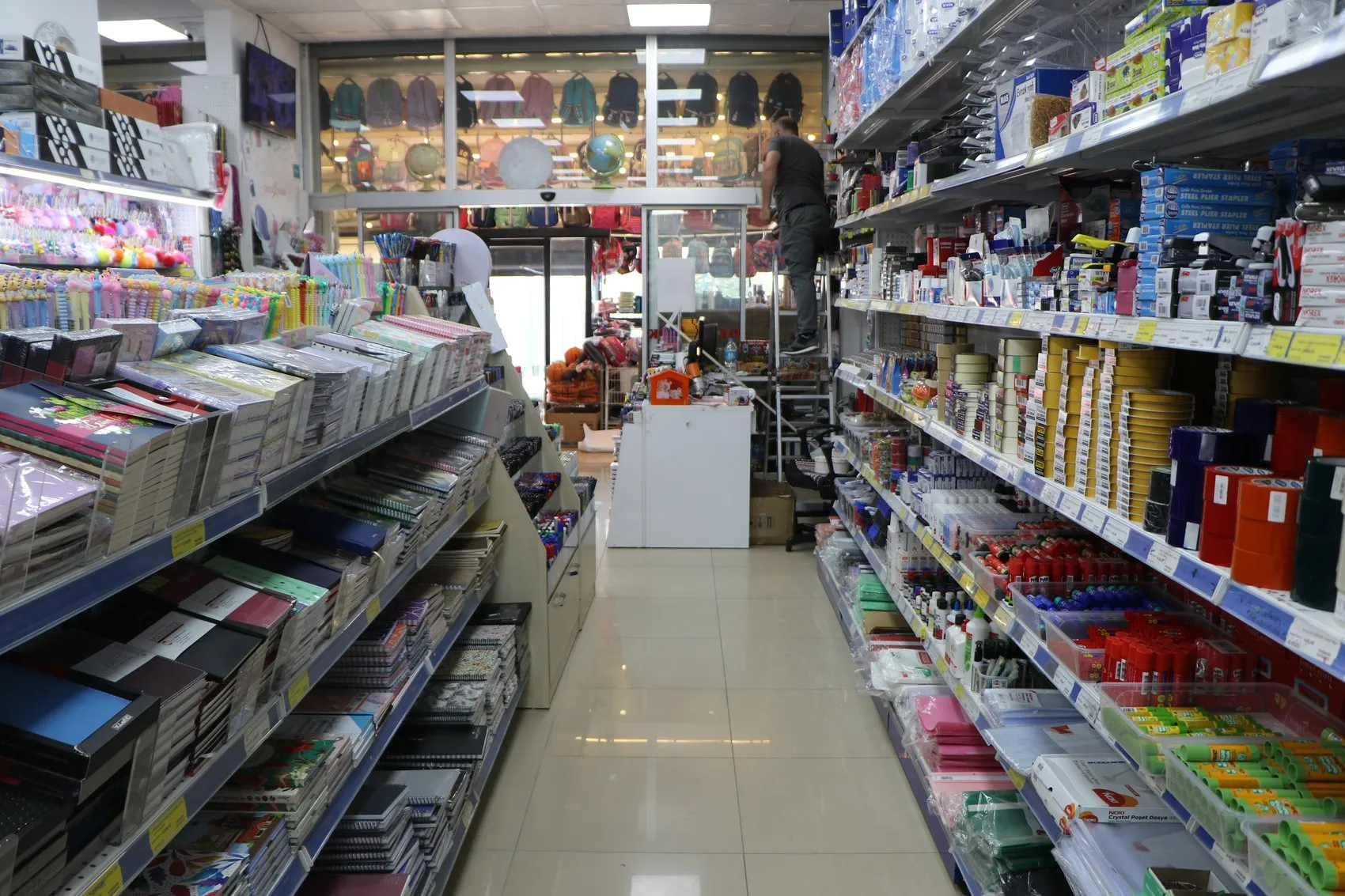Samsun'da bir kırtasiyeye baskın düzenleyen grup dükkan sahibini hastanelik etti
