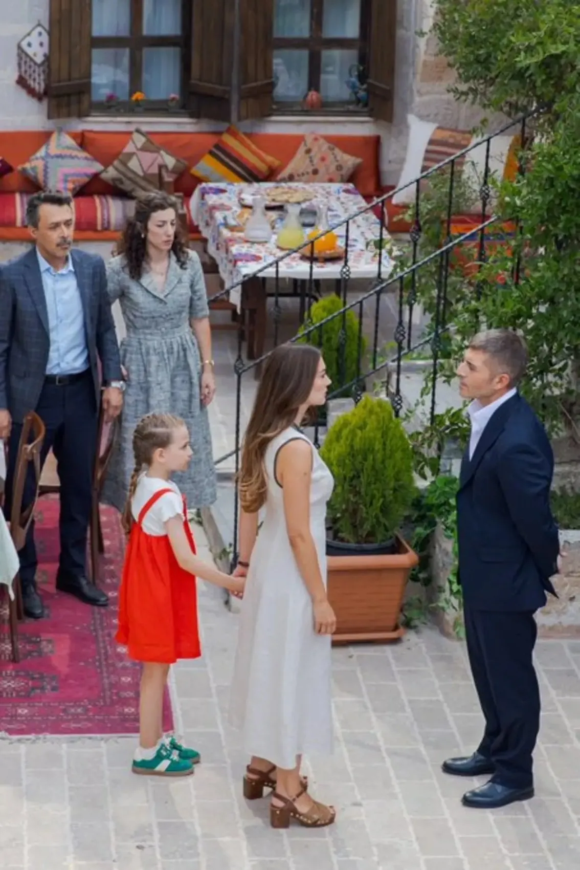Burcu Özberk li Anne Yarısı nın fragmanına yorum yağdı! "Bu dizi tutar" 1
