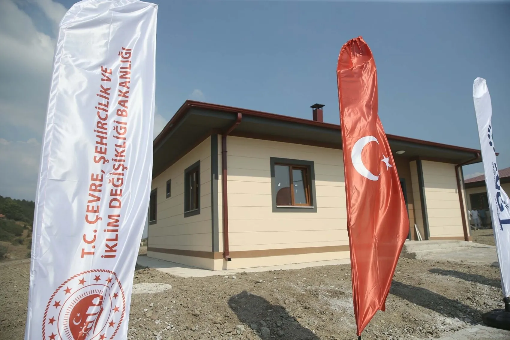 Sındırgı depremzedeleri için 305 yeni evin sahipleri belli oldu