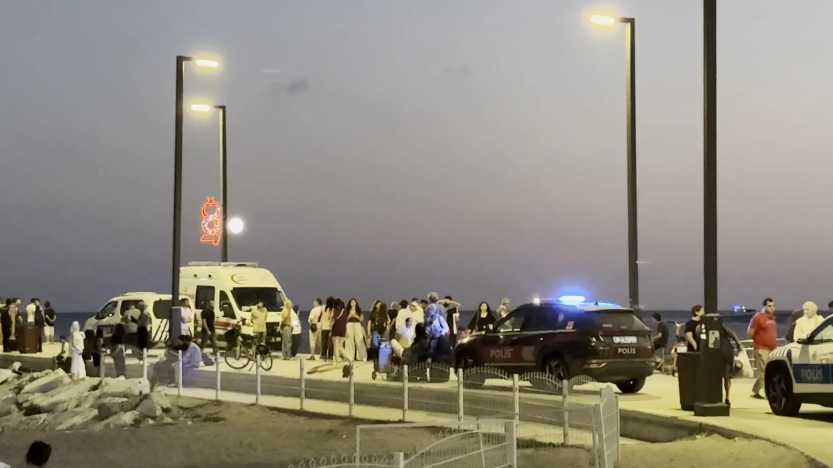 Büyükçekmece sahilinde hareketli dakikalar