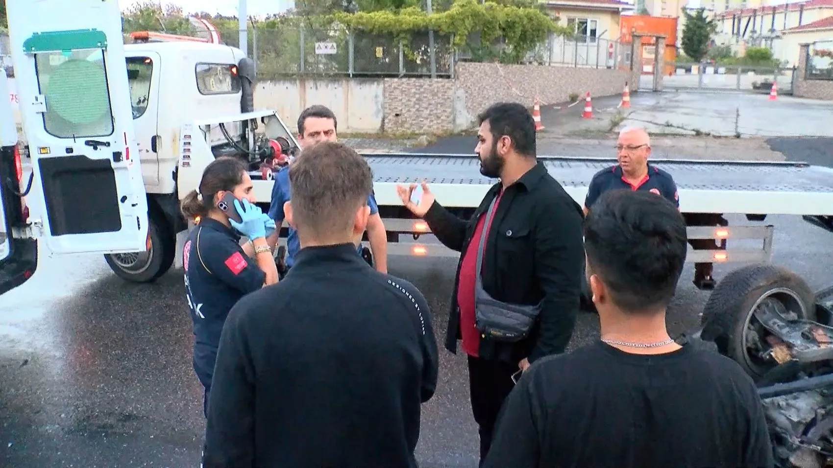 Küçükbakkalköy'de sabah kazası Otomobil takla attı, 2 yaralı