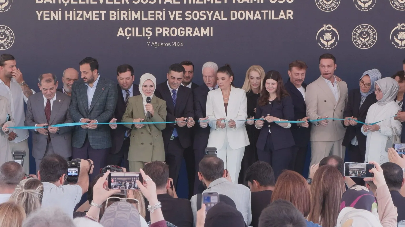 Bahçelievler'de çocuklara yeni yaşam alanları açıldı