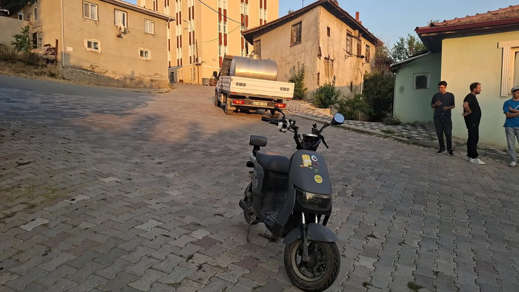 Kütahya'da elektrikli bisiklet kazası 14 yaşındaki sürücü yaralandı