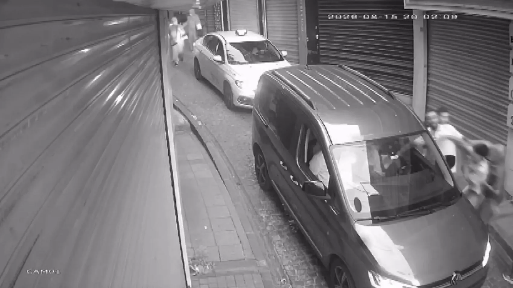 Fatih’te yol verme kavgası kanlı bitti