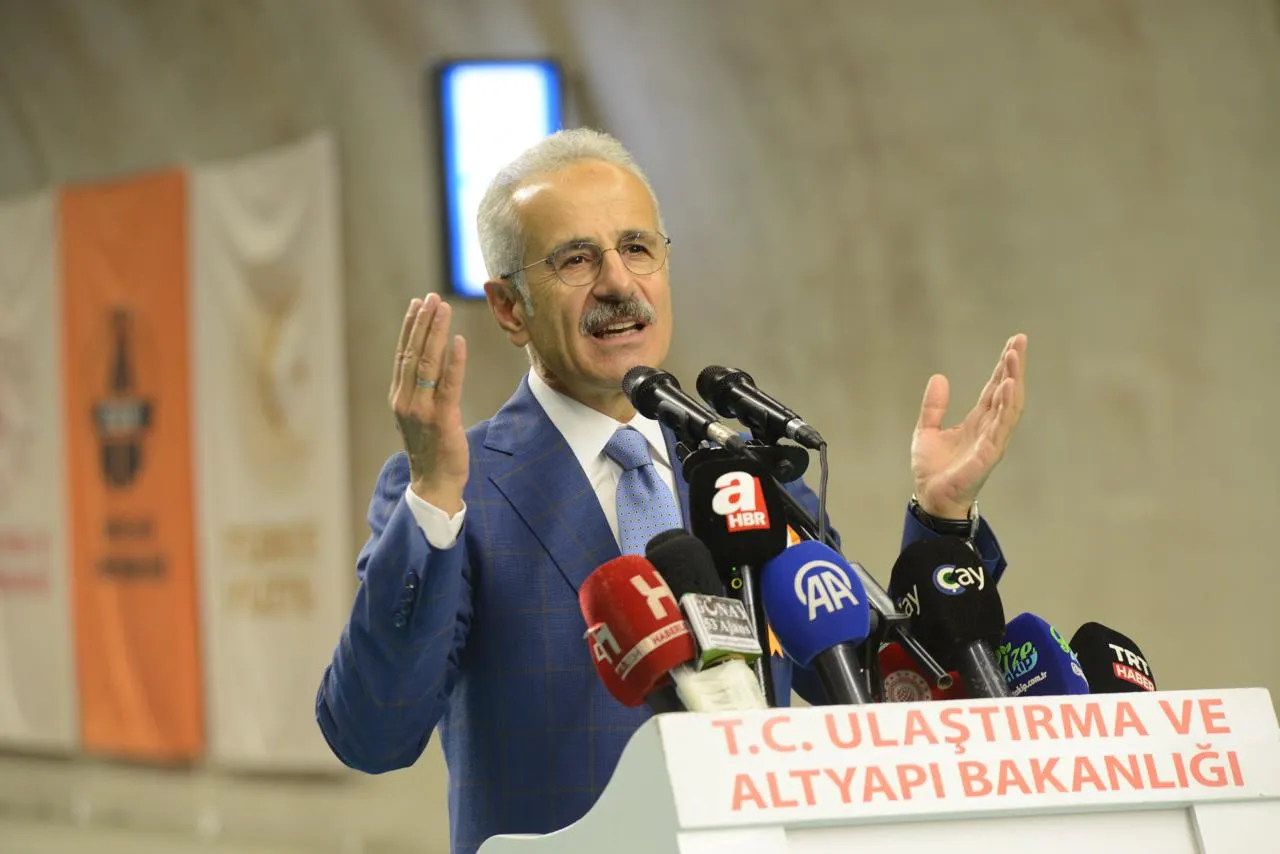 Rize’de Ayder yolunu kısaltan yeni tünel hizmete girdi