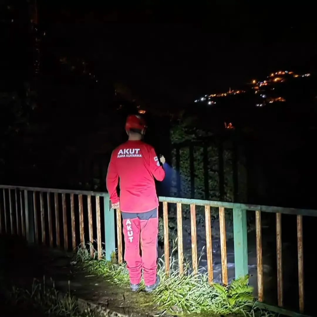 Giresun'da şiddetli yağış felakete dönüştü ve iki kişi sele kapıldı
