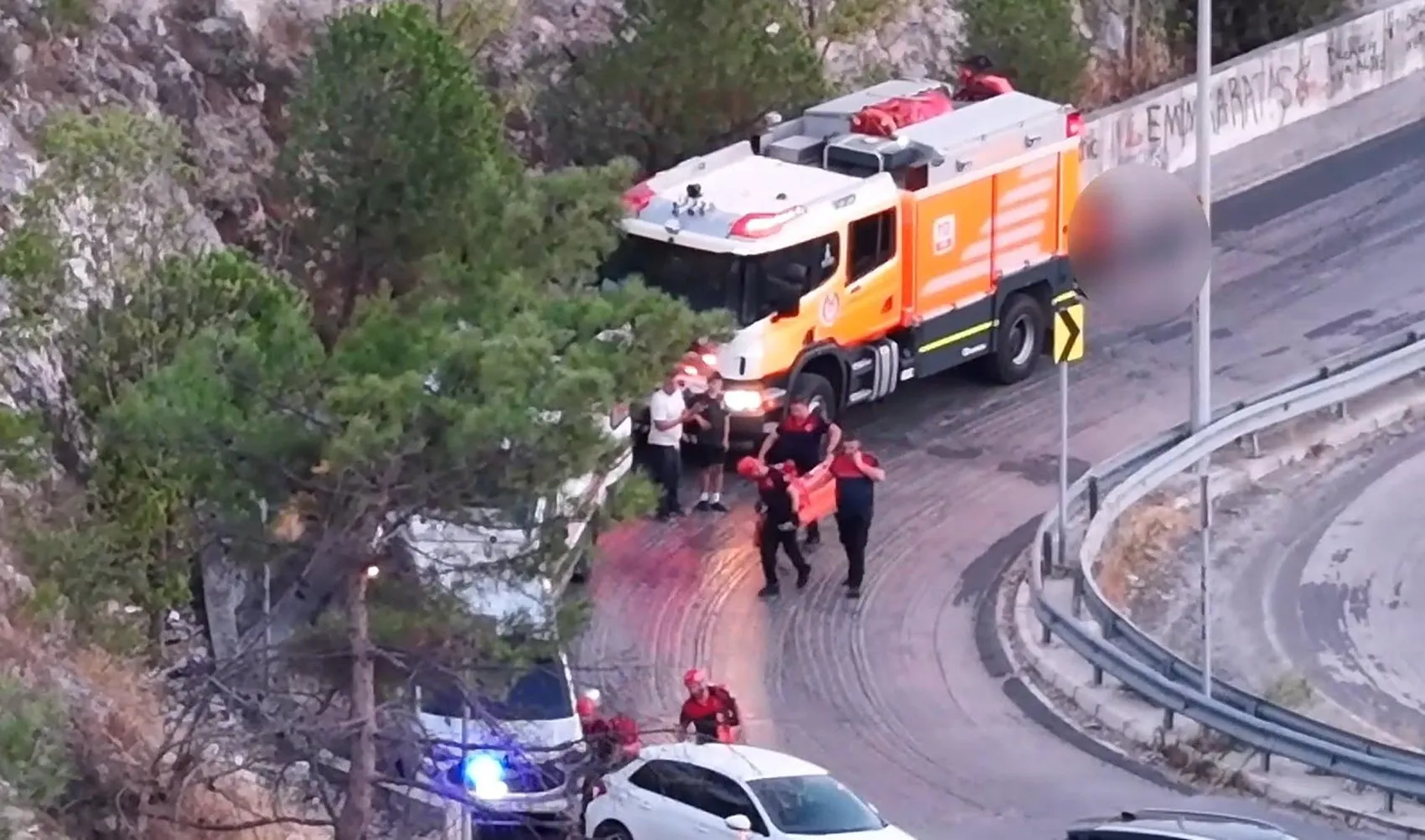 İzmir'de kaybolan yaşlı adamı dronlar ormanda buldu
