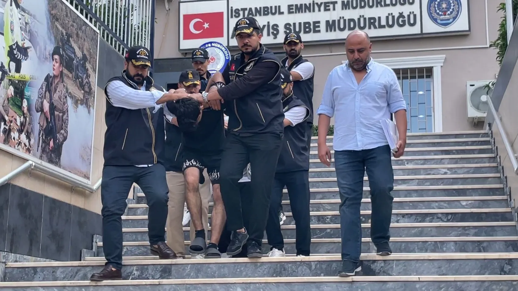 Fatih’teki bıçaklı kavgada 8 kişi adliyeye çıkarıldı