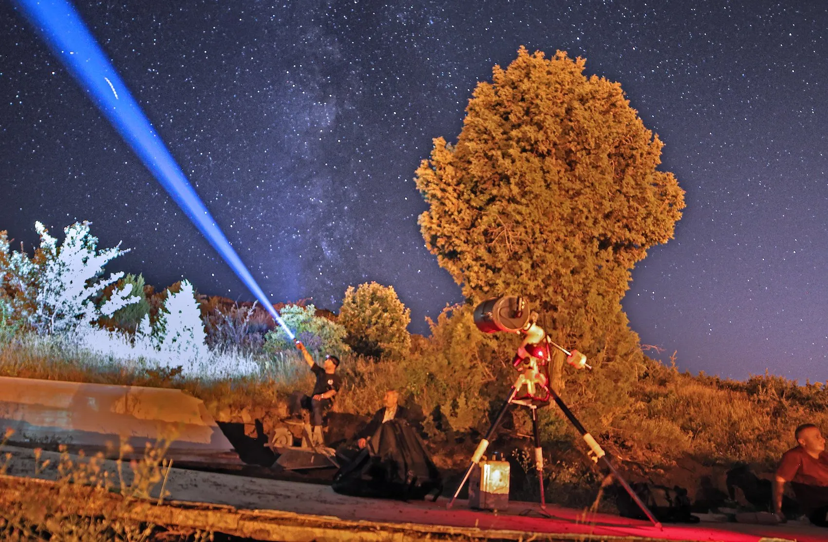 Bitlisin ıssız gecesinde meteor yağmuru görsel şölen sundu
