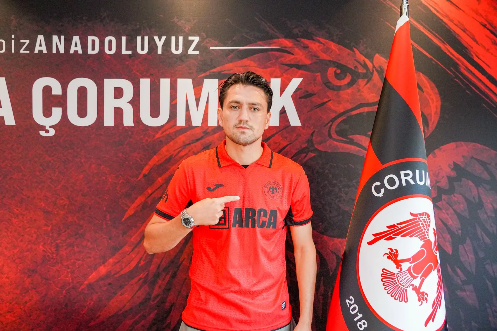Çorum FK'nın yıldız transferi Cengiz Ünder resmen açıklandı