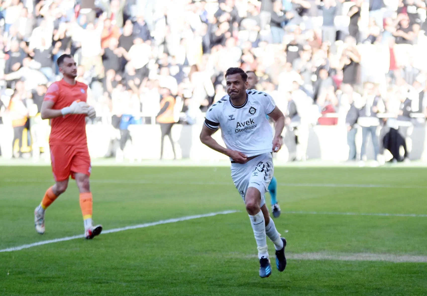 Altay'da gözler tecrübeli isimlerde: Gençlerin performansı umut veriyor