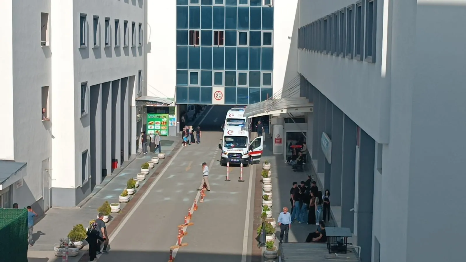 71 yaşındaki adamdan 3 gündür haber yoktu, kapıyı itfaiye kırdı