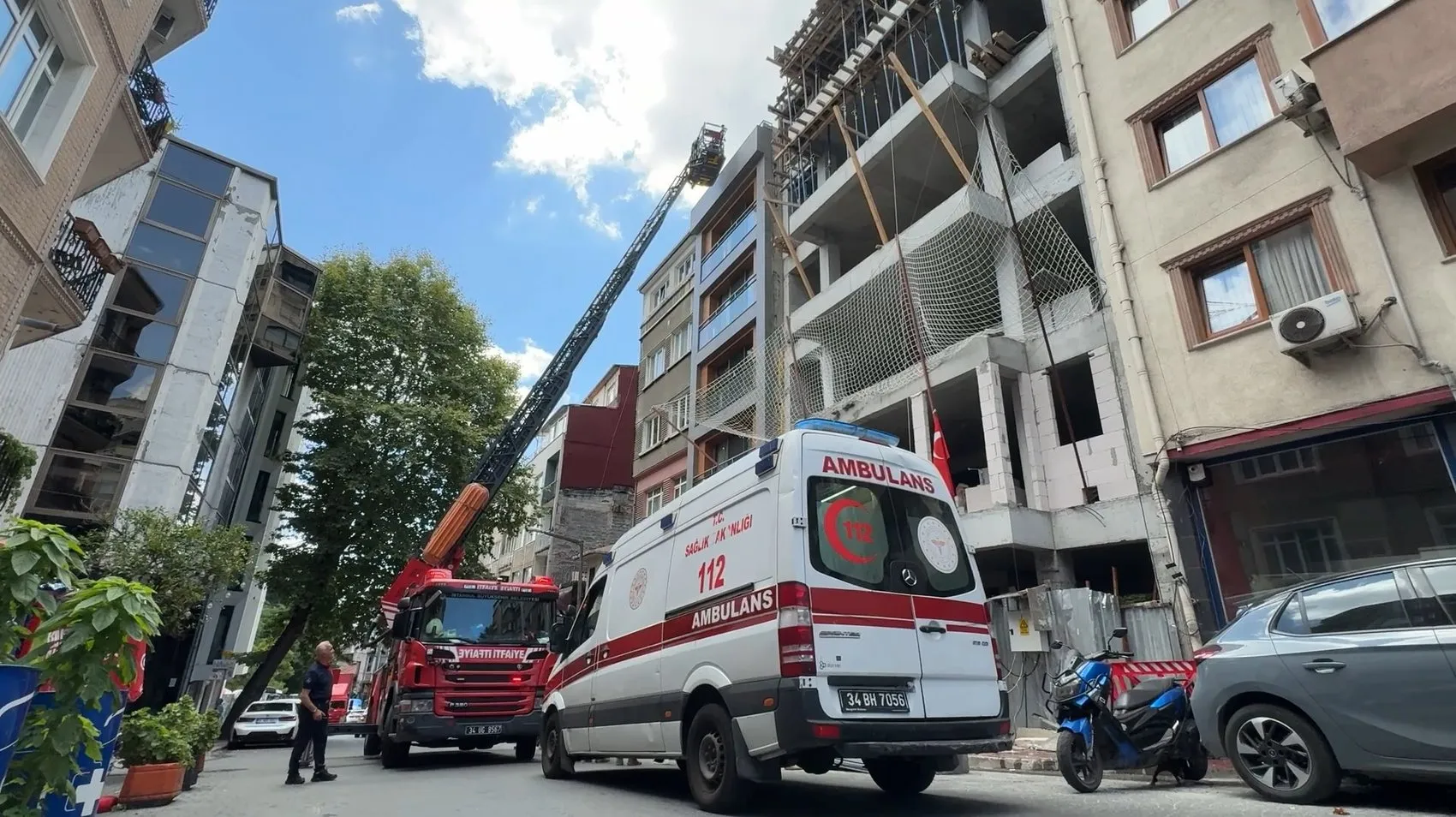 Beyoğlu rezidansında çıplak turist paniği