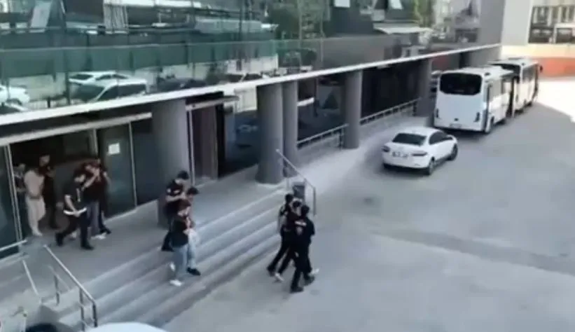 Siber suç ağlarına 18 ilde eş zamanlı polis darbesi