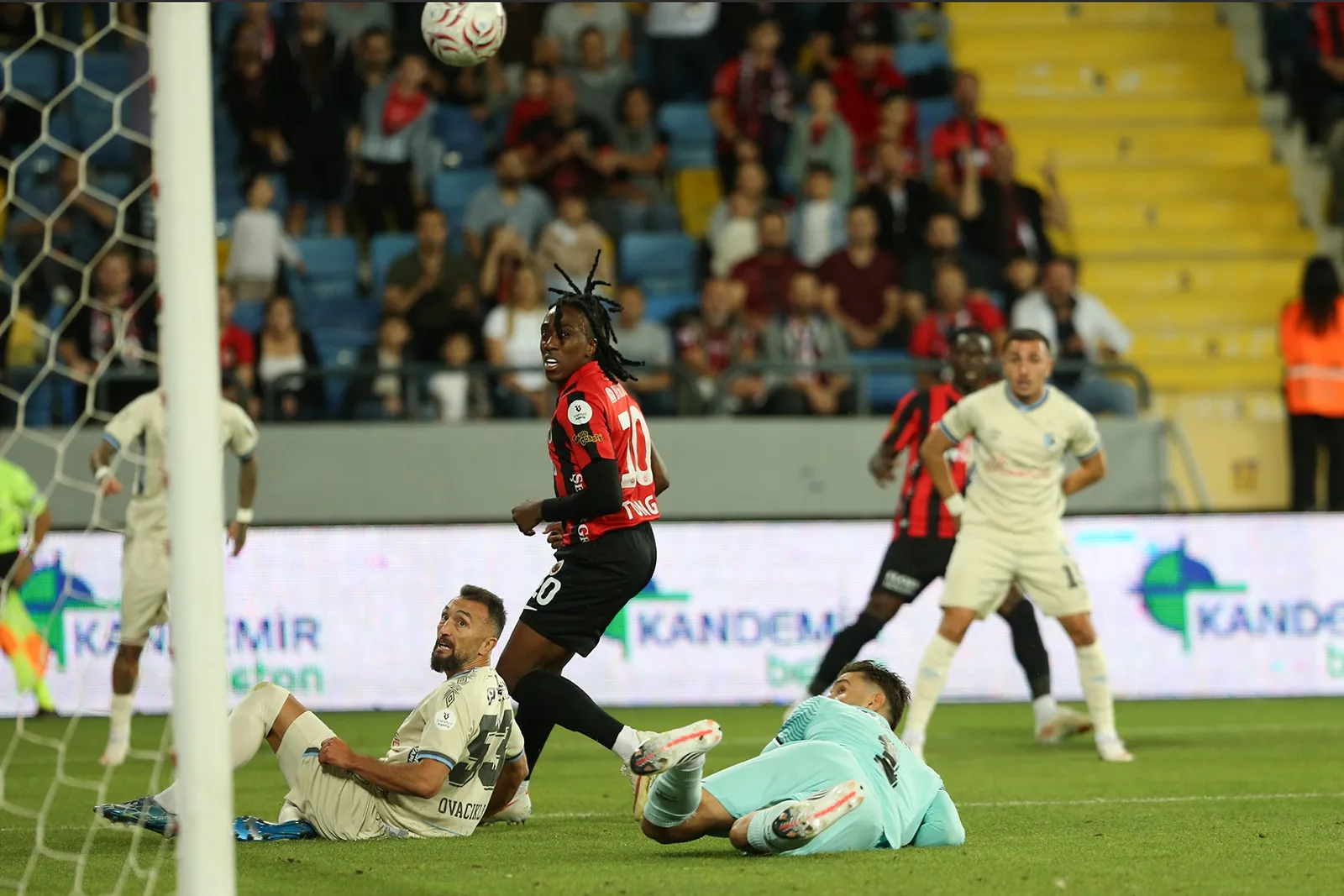 Eryaman'da nefes kesen mücadele Gençlerbirliği 1-1 Erzurumspor FK
