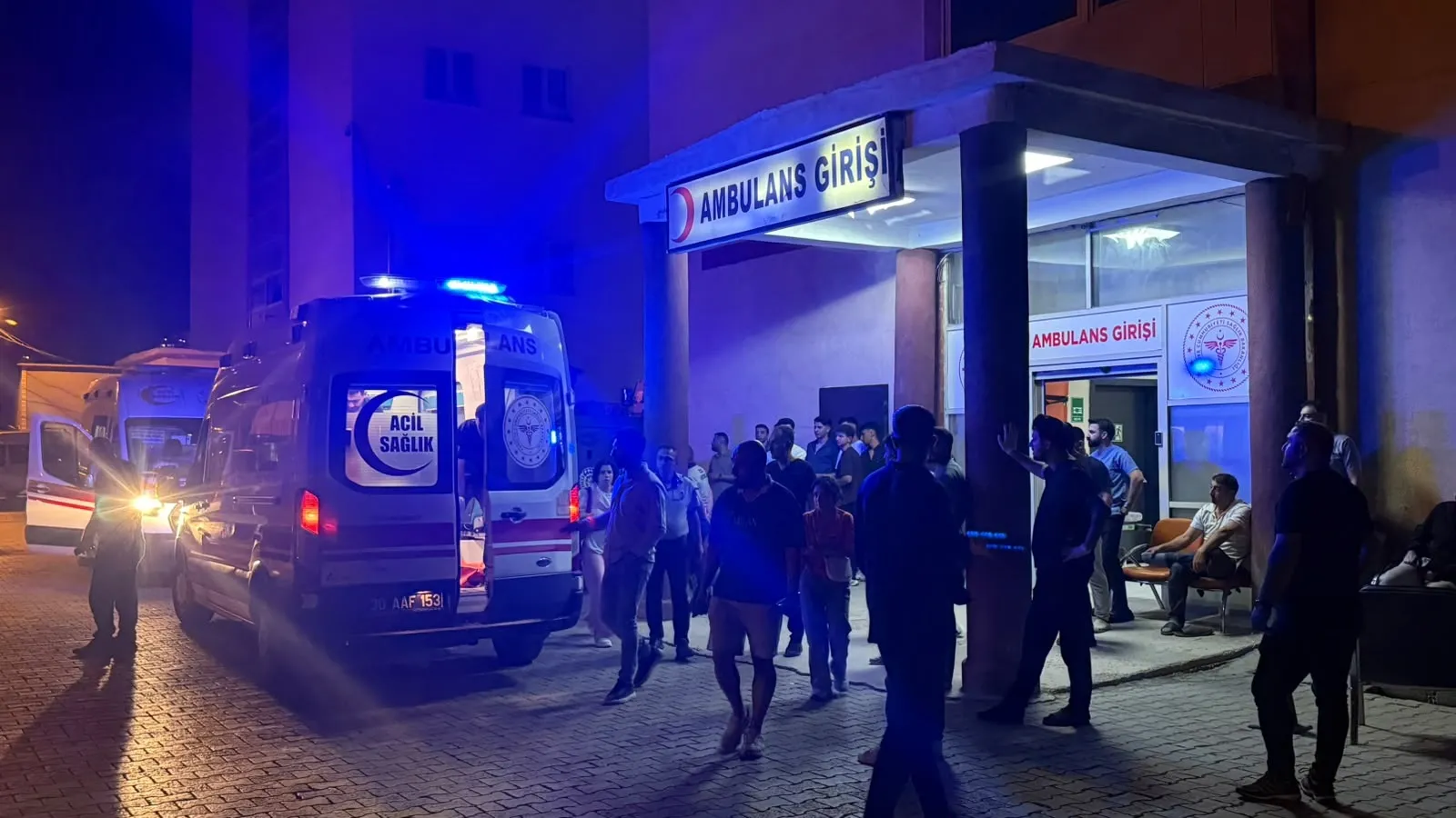Hakkari'de düğün günü hastanelik eden arazi kavgası