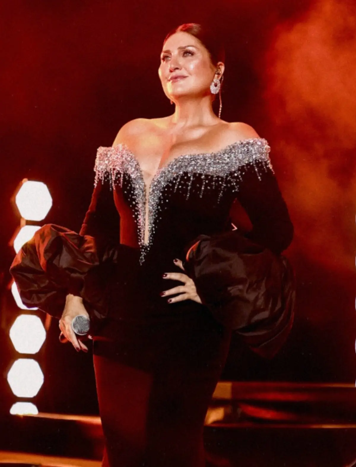 Sibel Can sahnede kilosunu gizlemek için bu yöntemi kullanıyor 1