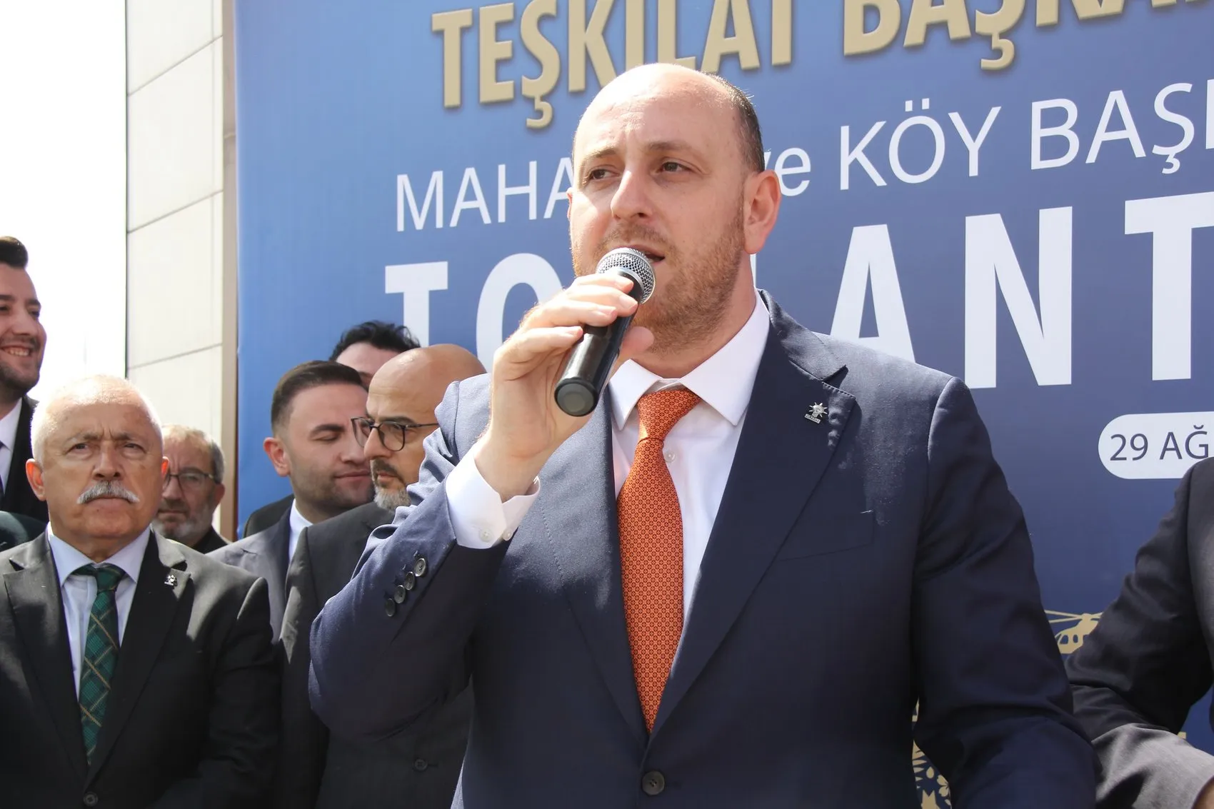 Sivas'ta mahalle ve köy başkanlarıyla buluşan Büyükgümüş Terörsüz Türkiye milletin denetiminde