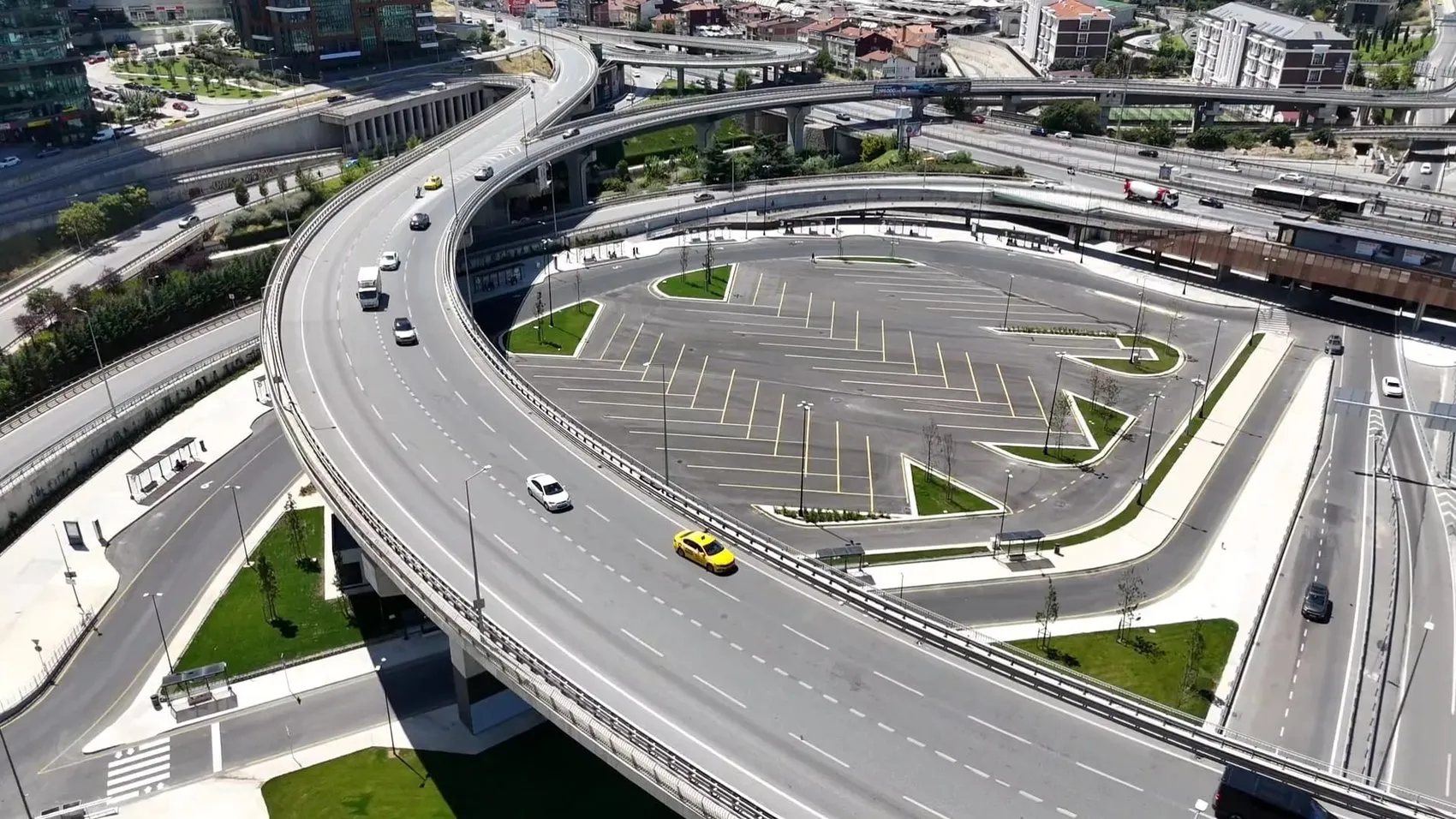Kadıköy Rıhtım artık otobüslerden arınıyor