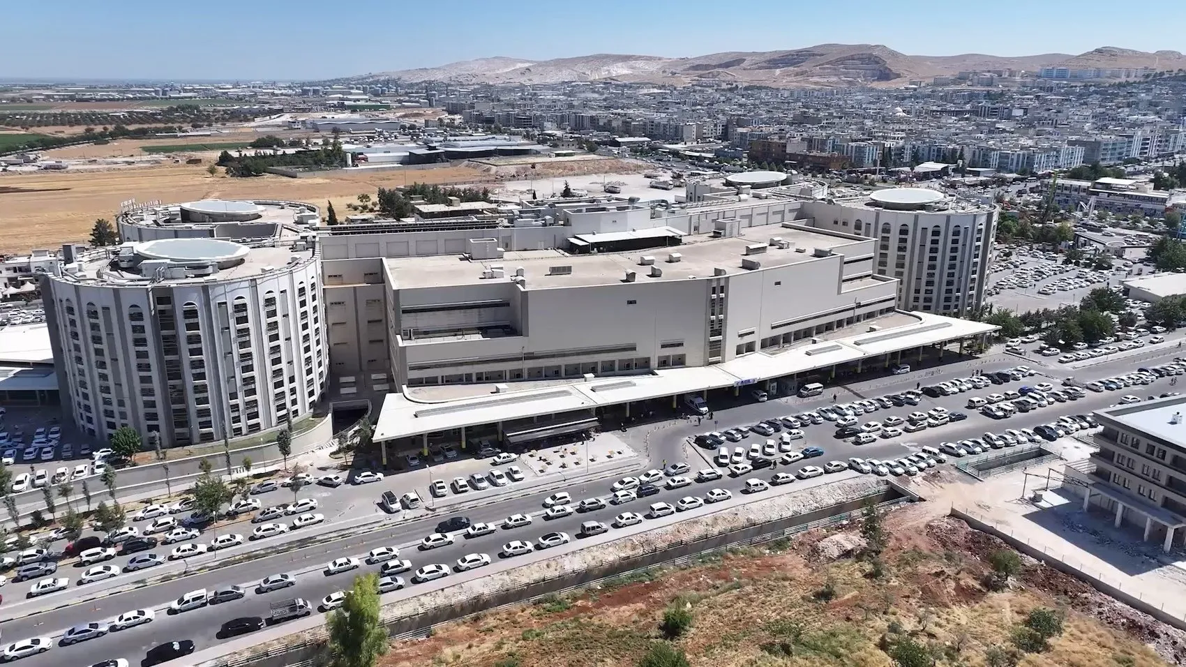 Şanlıurfa'da ilk kez yapılan skolyoz ameliyatı başarıyla sonuçlandı