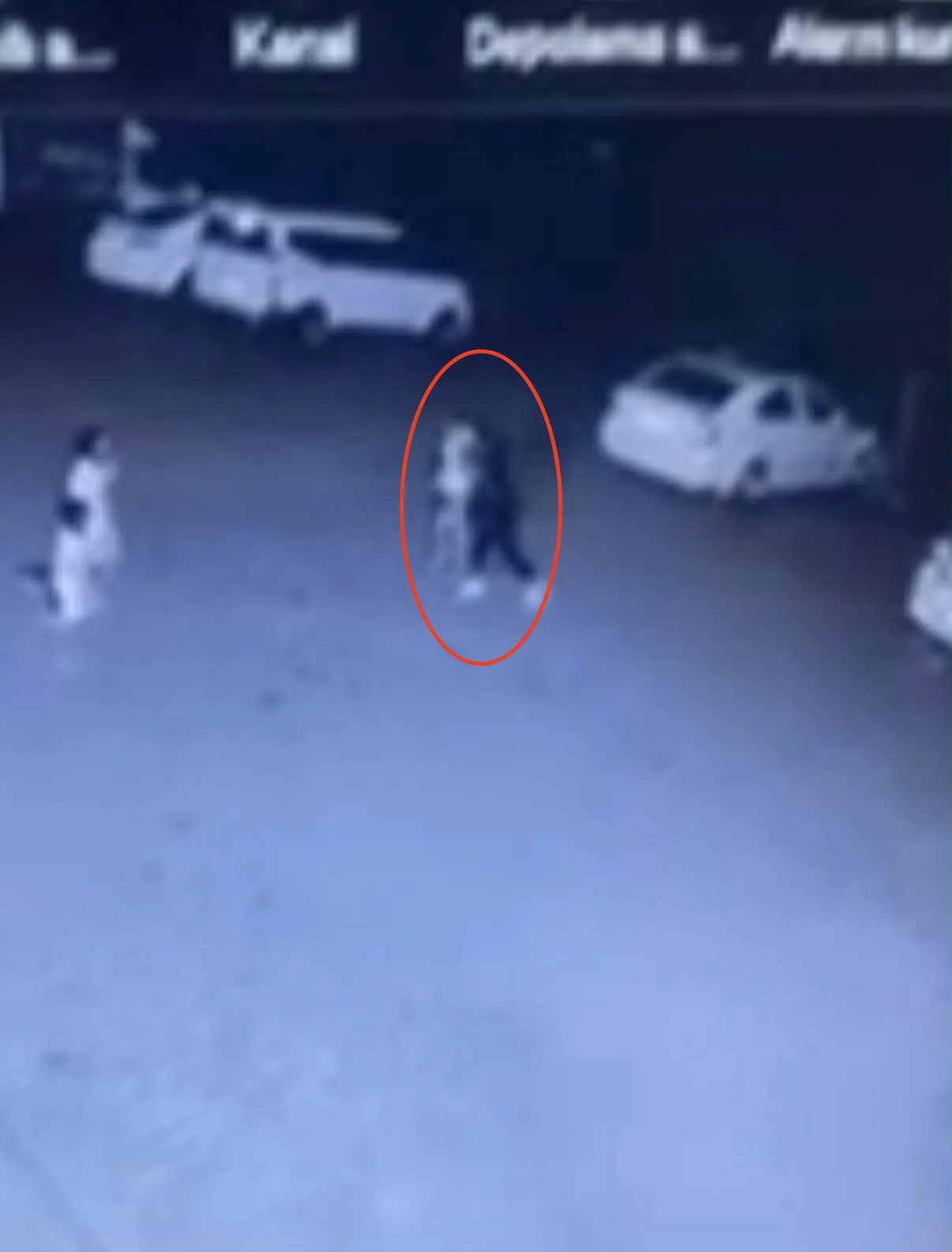 Diyarbakırda site bahçesinde oyun oynayan çocuğa acımasız saldırı