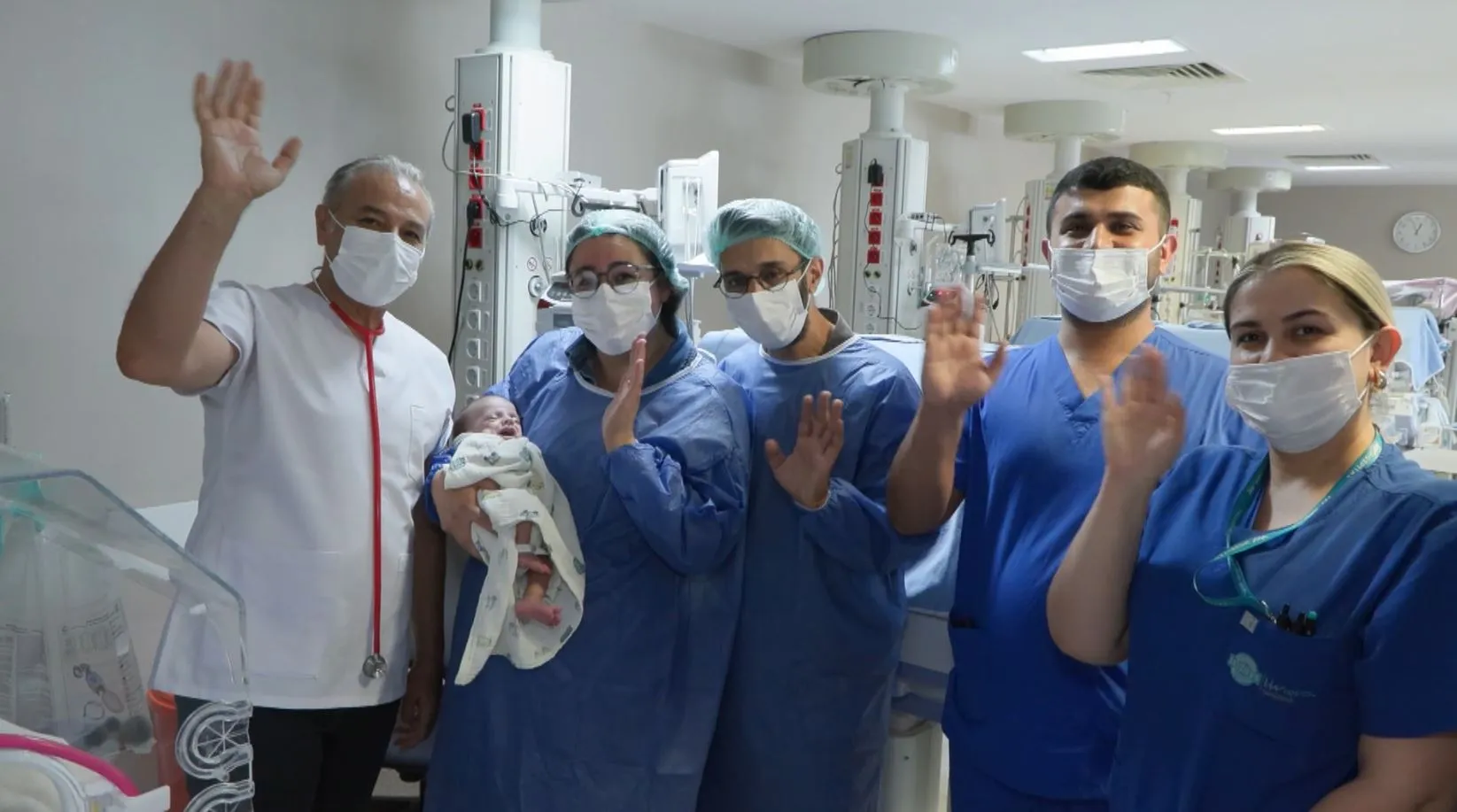 500 gramlık mucize Doruk bebek 5 ay sonra evine döndü