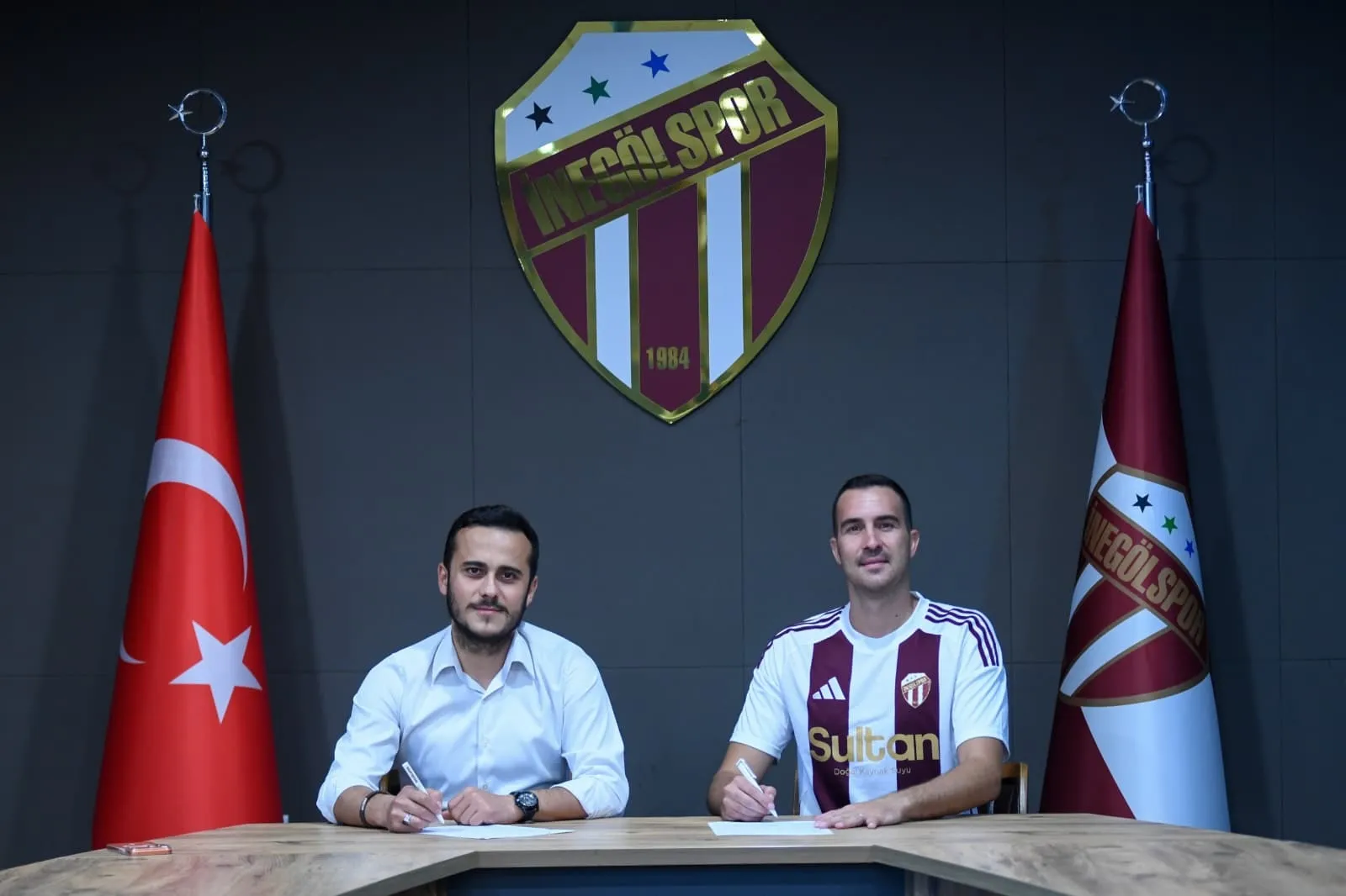 İnegölspor kalesini tecrübeli eldiven Harun Tekin'e emanet etti