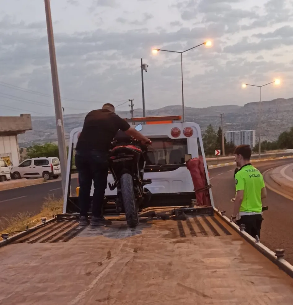Mardin'de motosiklet kazası 27 yaşındaki sürücü hayatını kaybetti