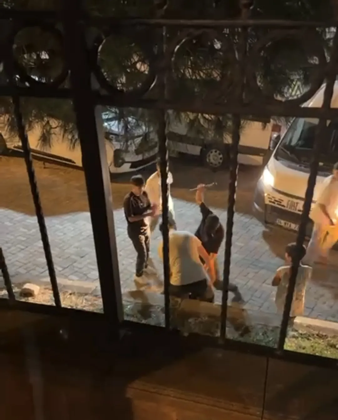 Esenler'de bir gence baltalı saldırı 7 kişi yakalandı