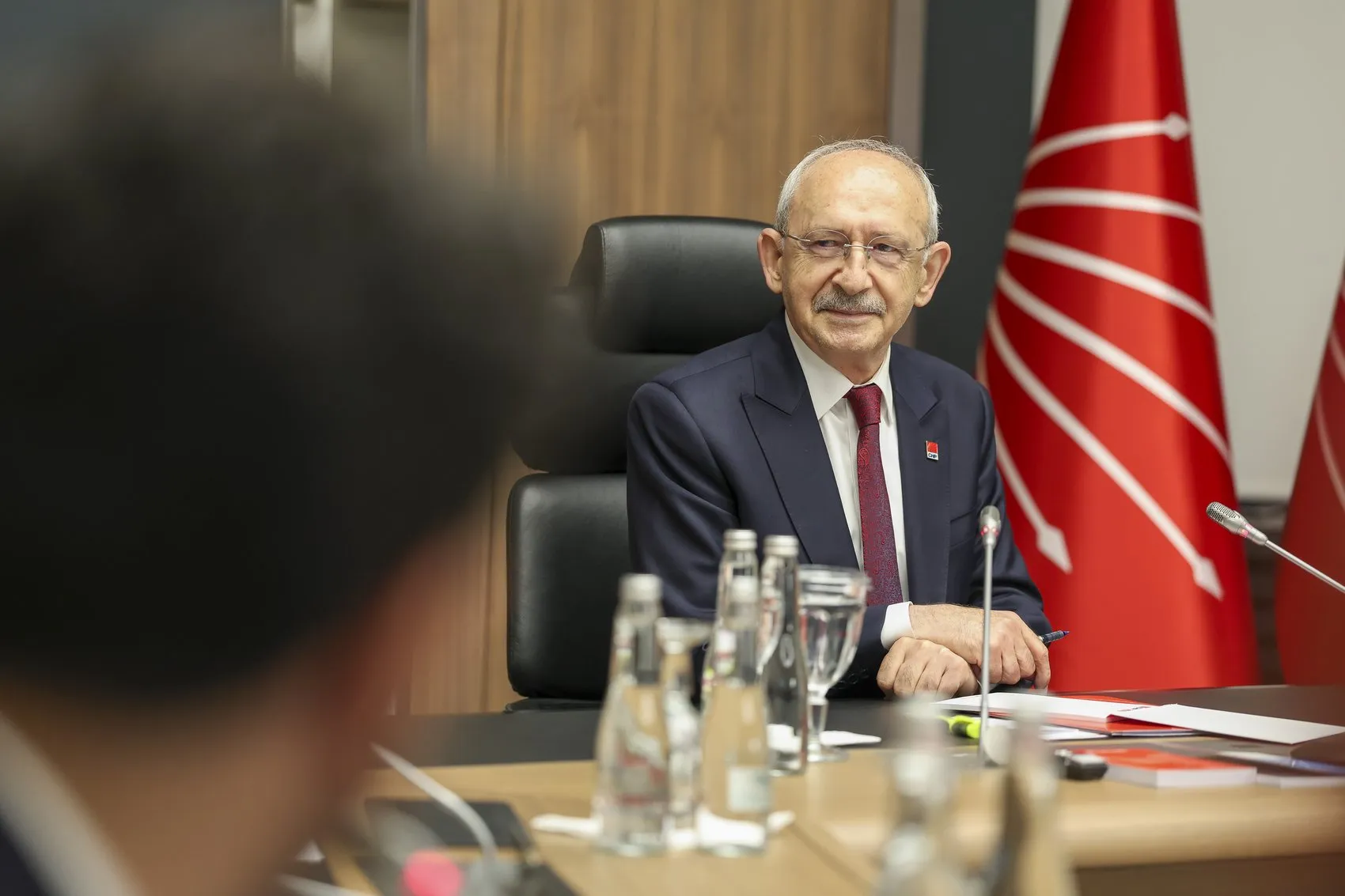 Kılıçdaroğlu yeni gençlik kadrosuyla masaya oturdu