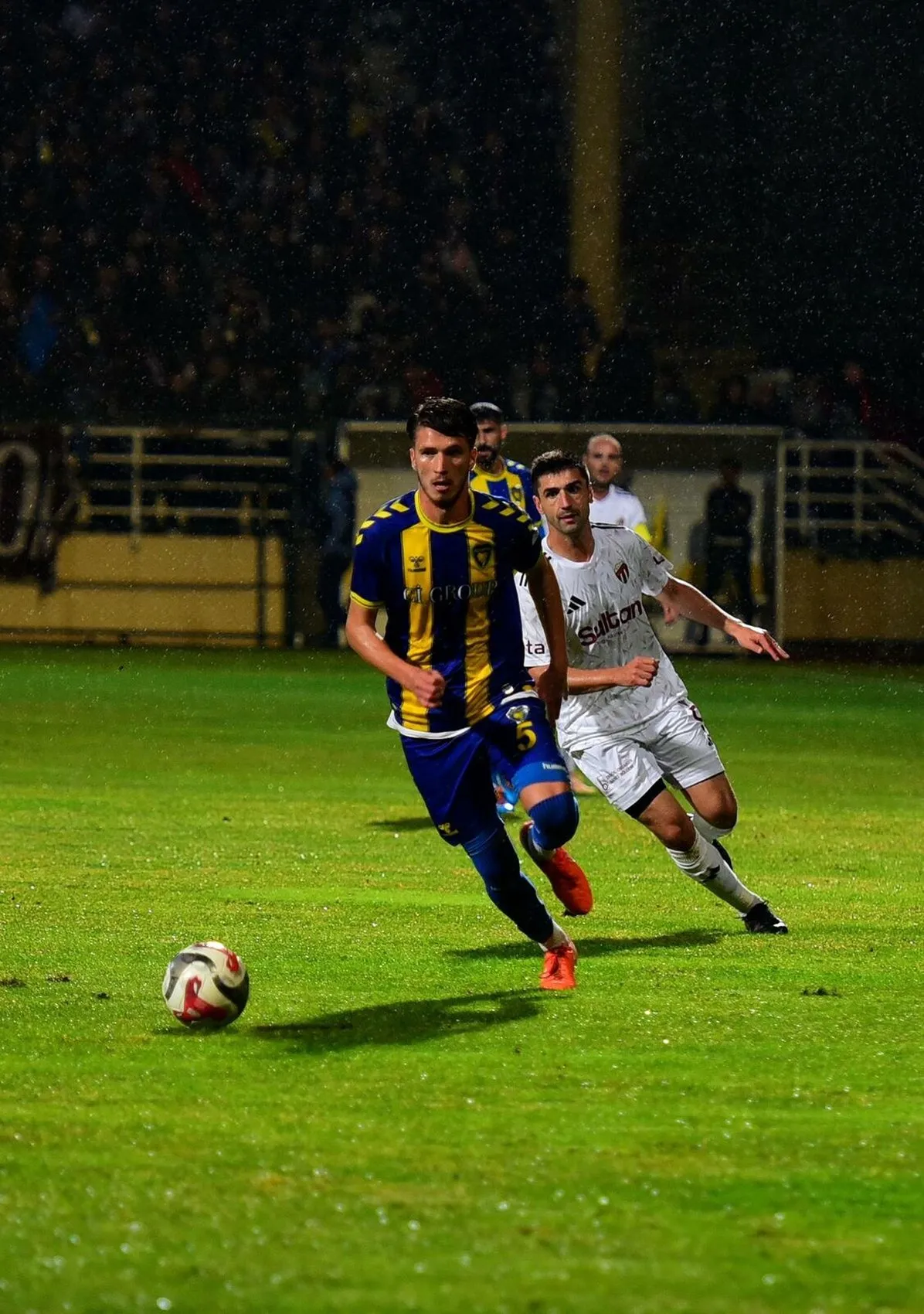 Bucaspor 1928 altyapıdan yetişen genç stoperi için gelen teklifleri değerlendiriyor