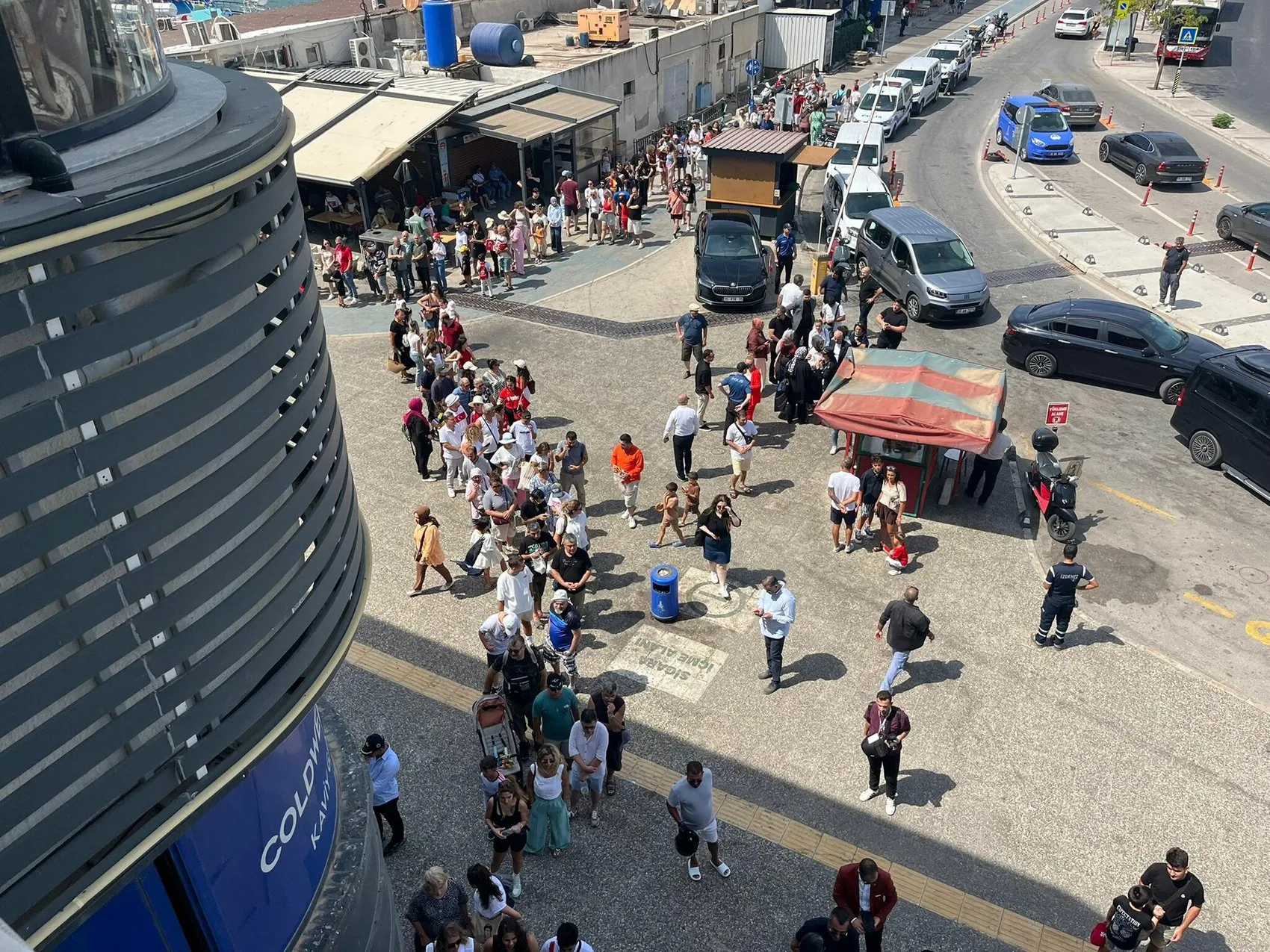 İzmir'de 30 Ağustos coşkusu: TCG Karşıyaka kapılarını ilk kez halka açtı
