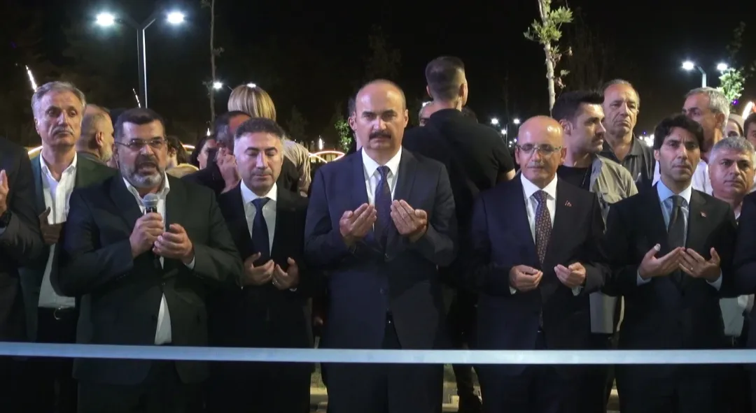 Şimşek Batman’daki değişimi hizmet fırtınası olarak yorumladı